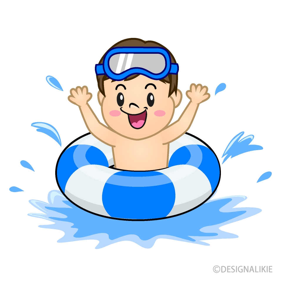 浮き輪で遊ぶ男の子