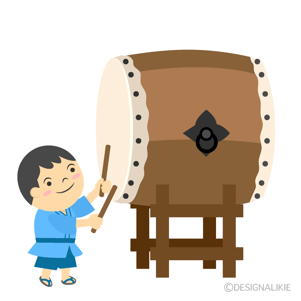 和太鼓を叩く小さな男の子